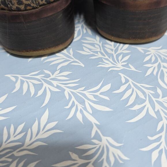 Lucky Brand Basel Womens Sz 7 Leather Animal Print 2 Zippers Ankle Booties - Picture 7 of 11